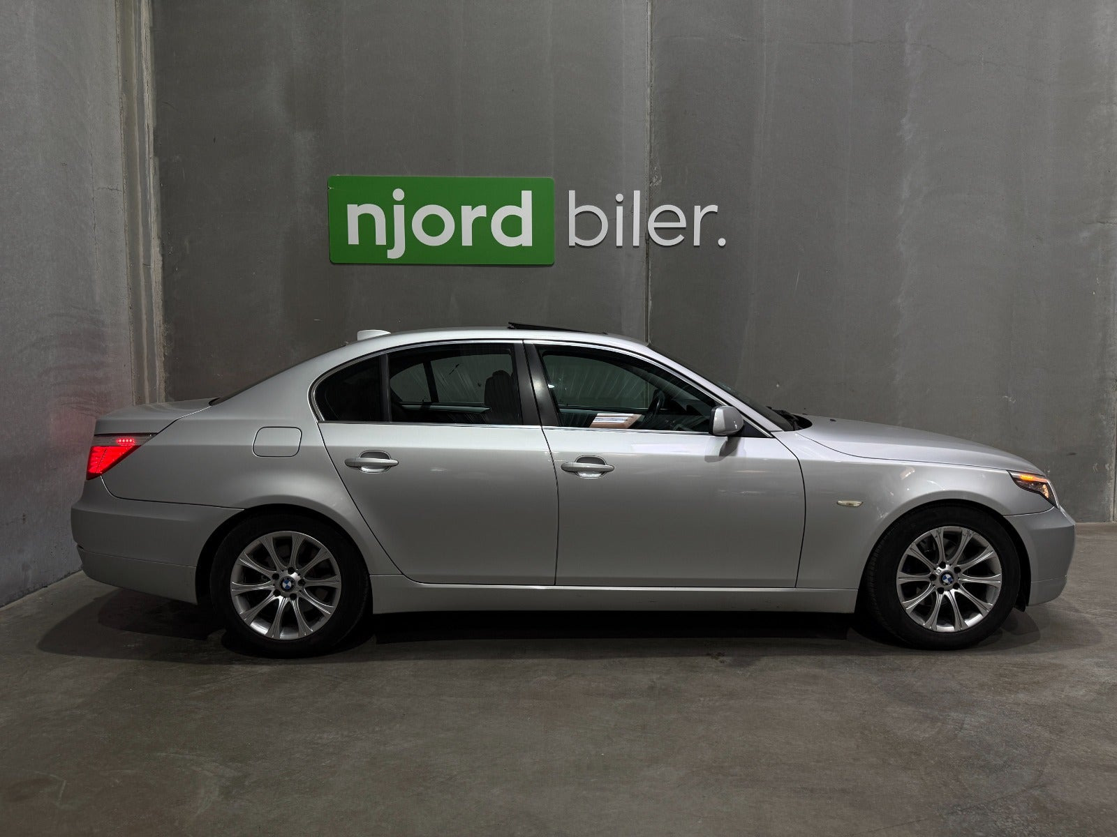 undefined BMW 523i fra 2009