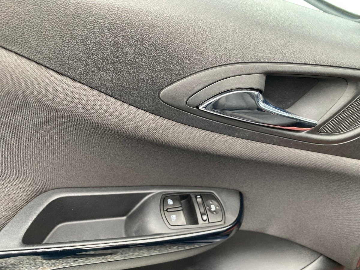 Sort Opel Corsa fra 2019