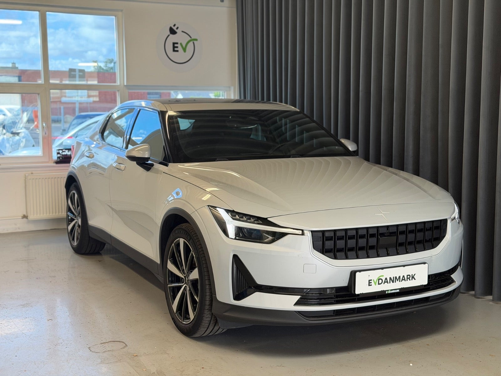 Polestar 2 Long Range