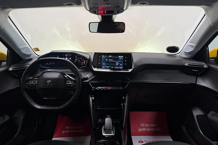 Gul Peugeot e-208 fra 2022
