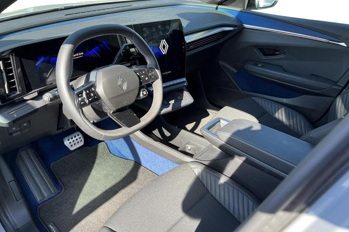 Grå Renault Megane E-Tech fra 2026