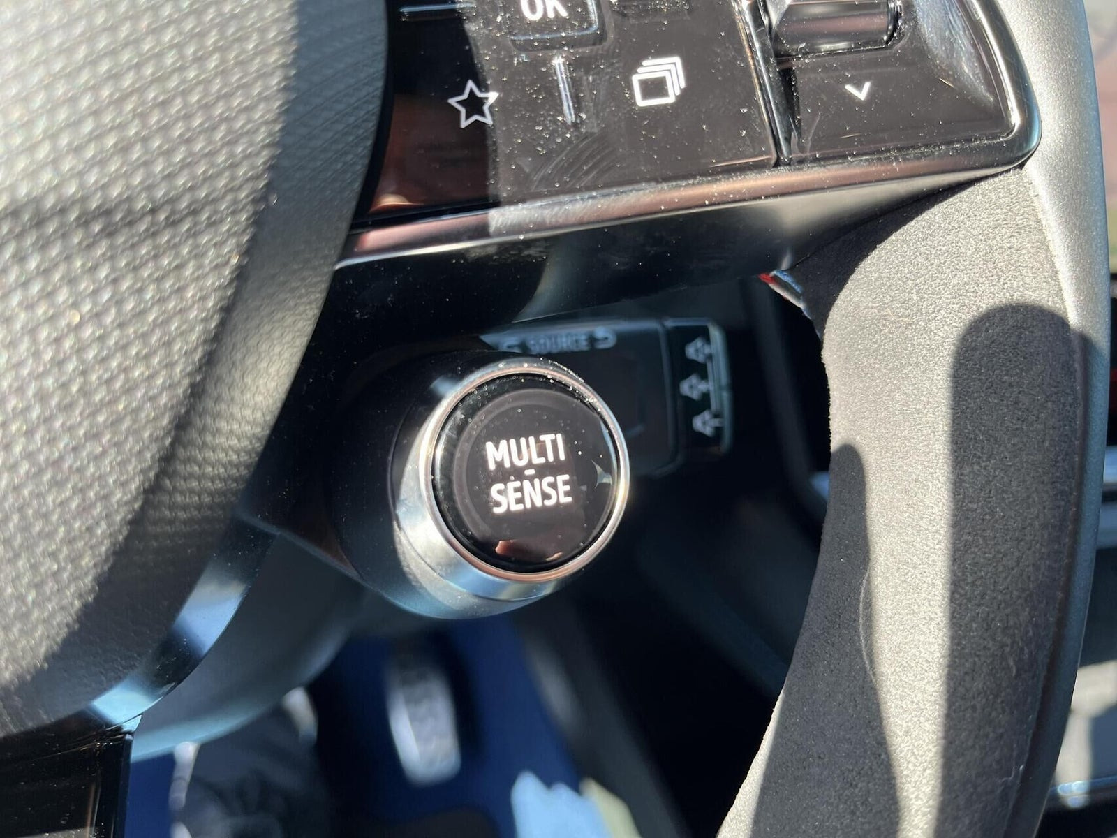 Grå Renault Megane E-Tech fra 2026