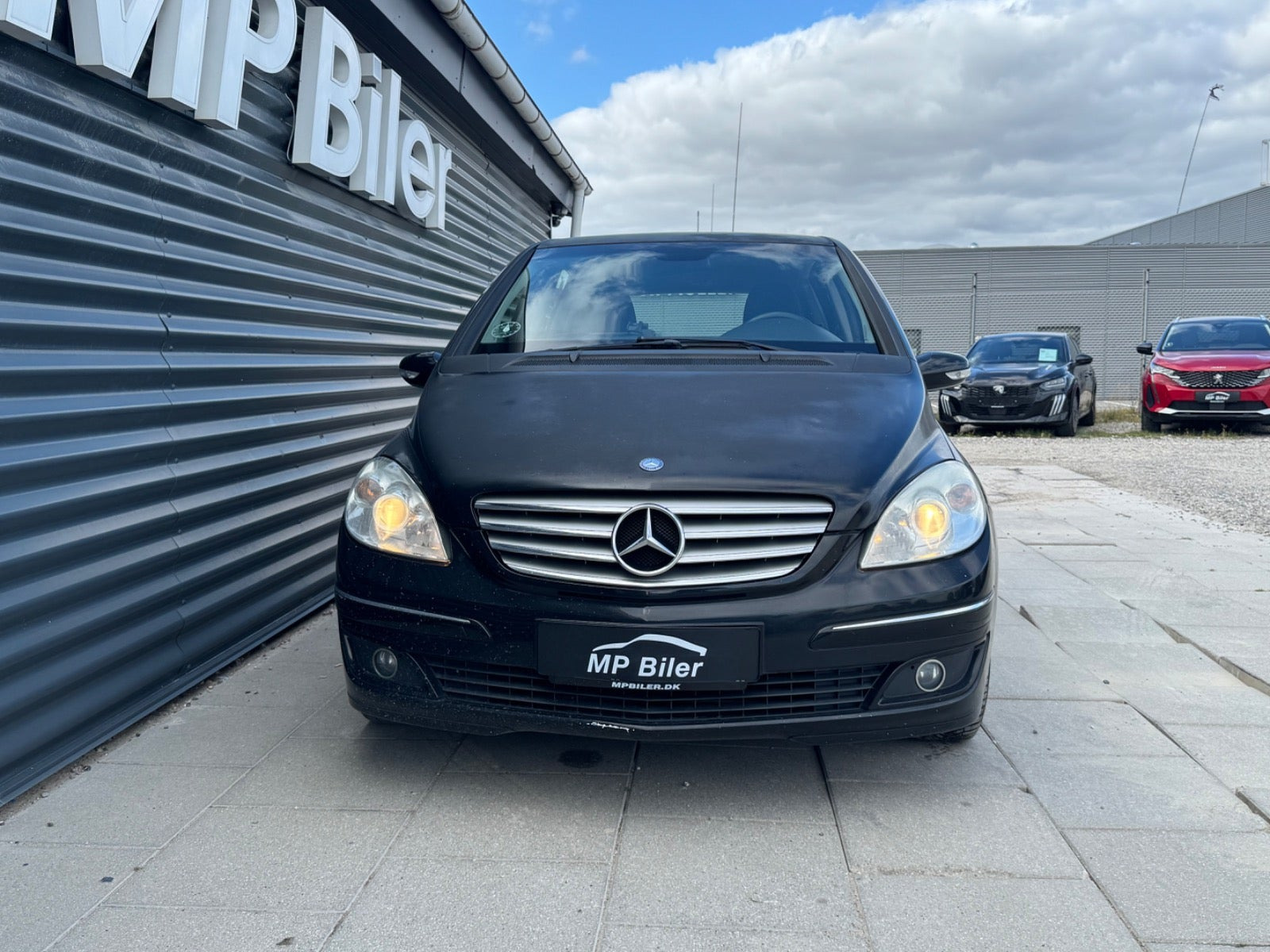Sort Mercedes B200 fra 2008