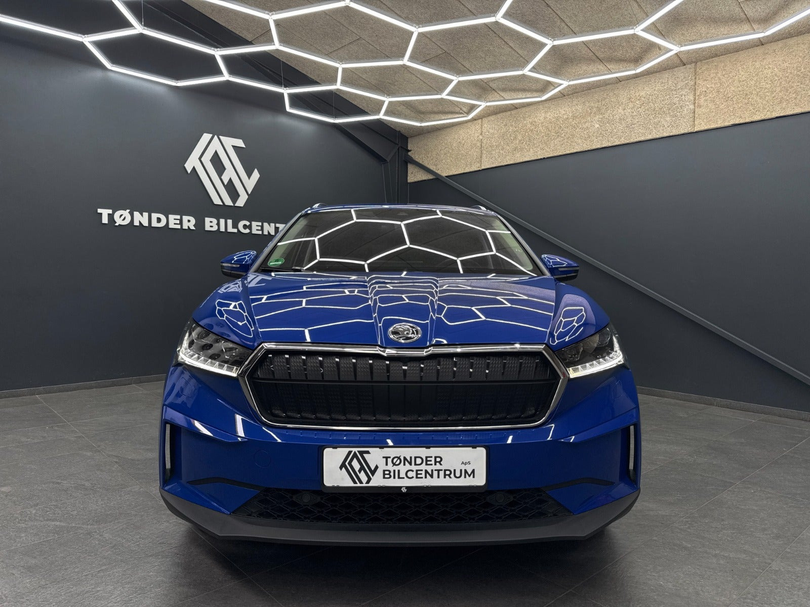 Blå Skoda Enyaq fra 2022