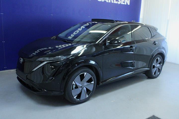 Sort Nissan Ariya fra 2025