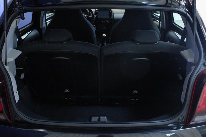 Sort Peugeot 108 fra 2019