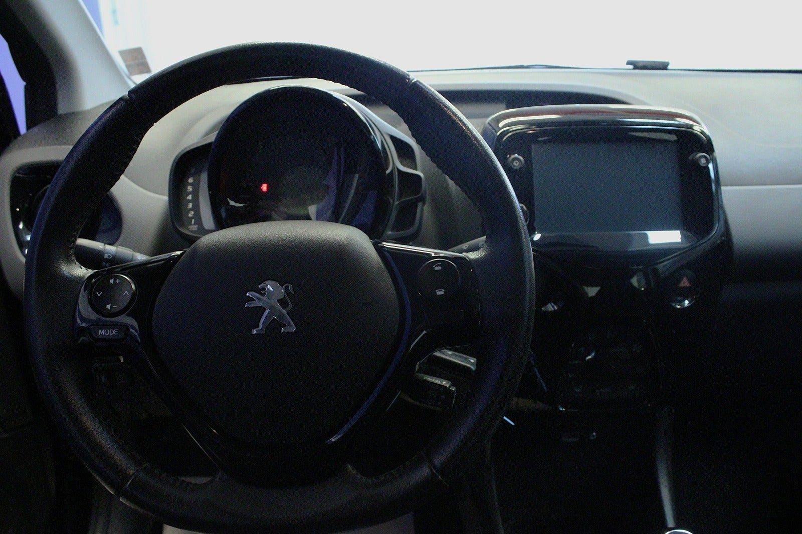 Sort Peugeot 108 fra 2019