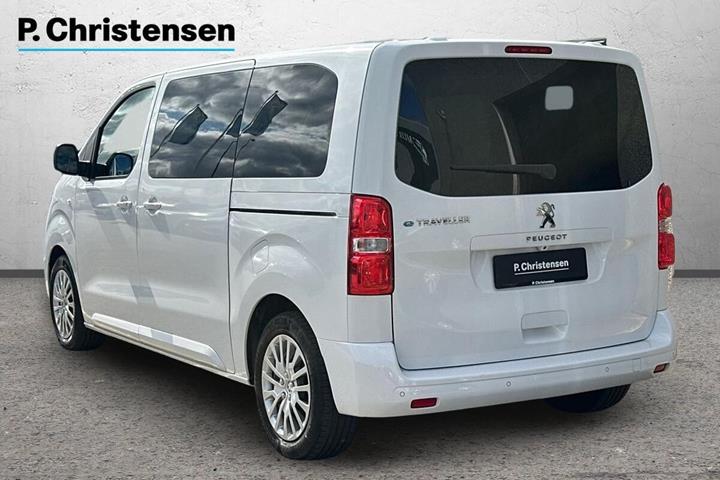 Hvid Peugeot e-Traveller fra 2022