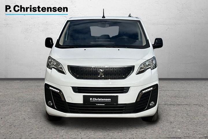 Hvid Peugeot e-Traveller fra 2022