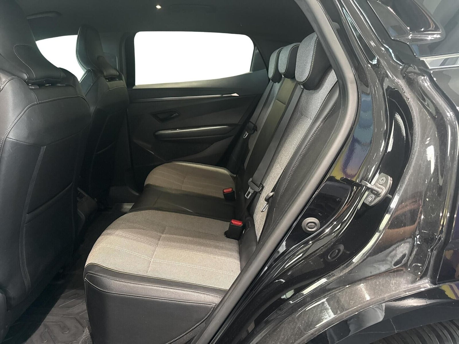 Sort Renault Megane E-Tech fra 2023