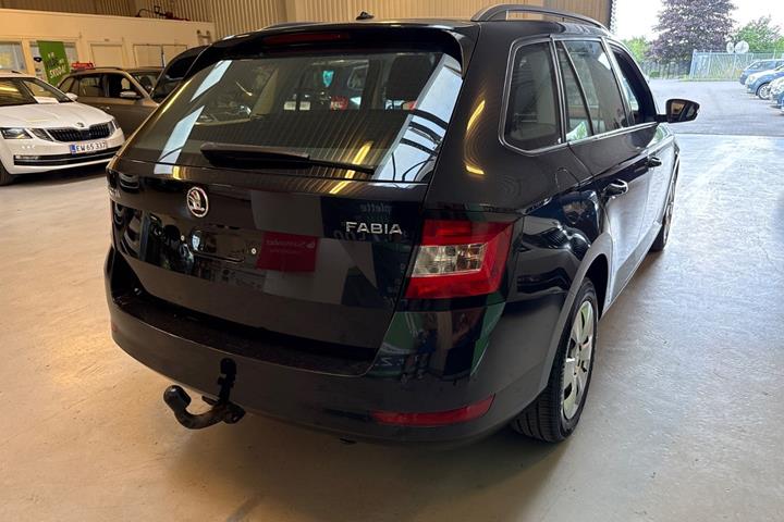 Sort Skoda Fabia fra 2020
