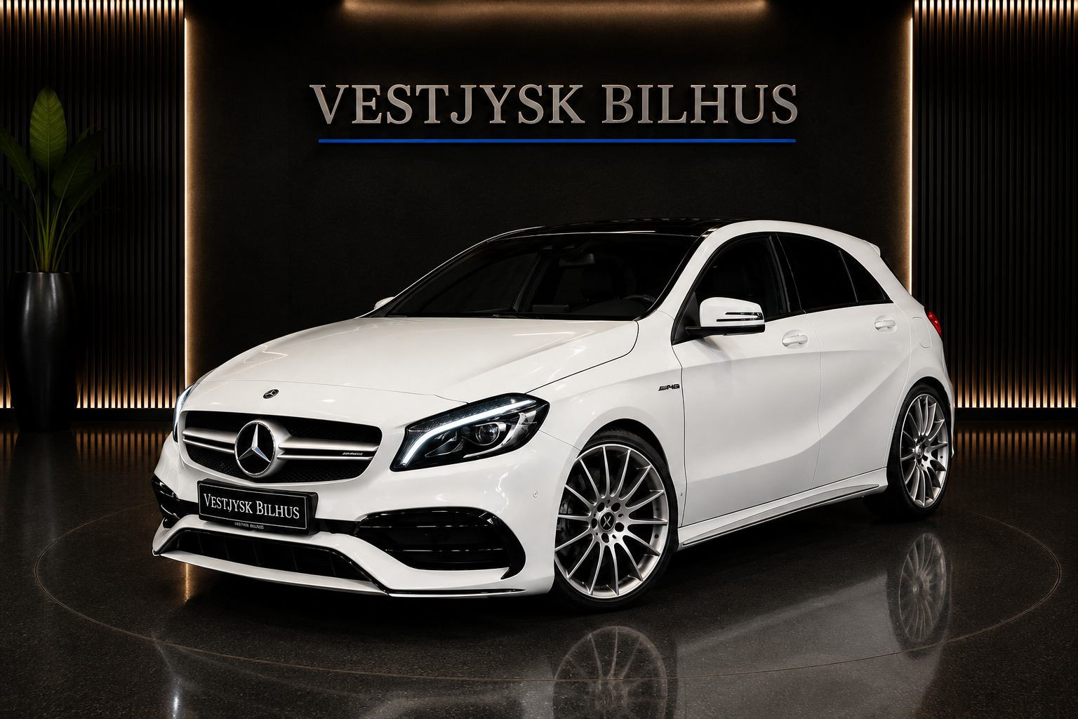 Mercedes A45 2,0 AMG aut. 4Matic