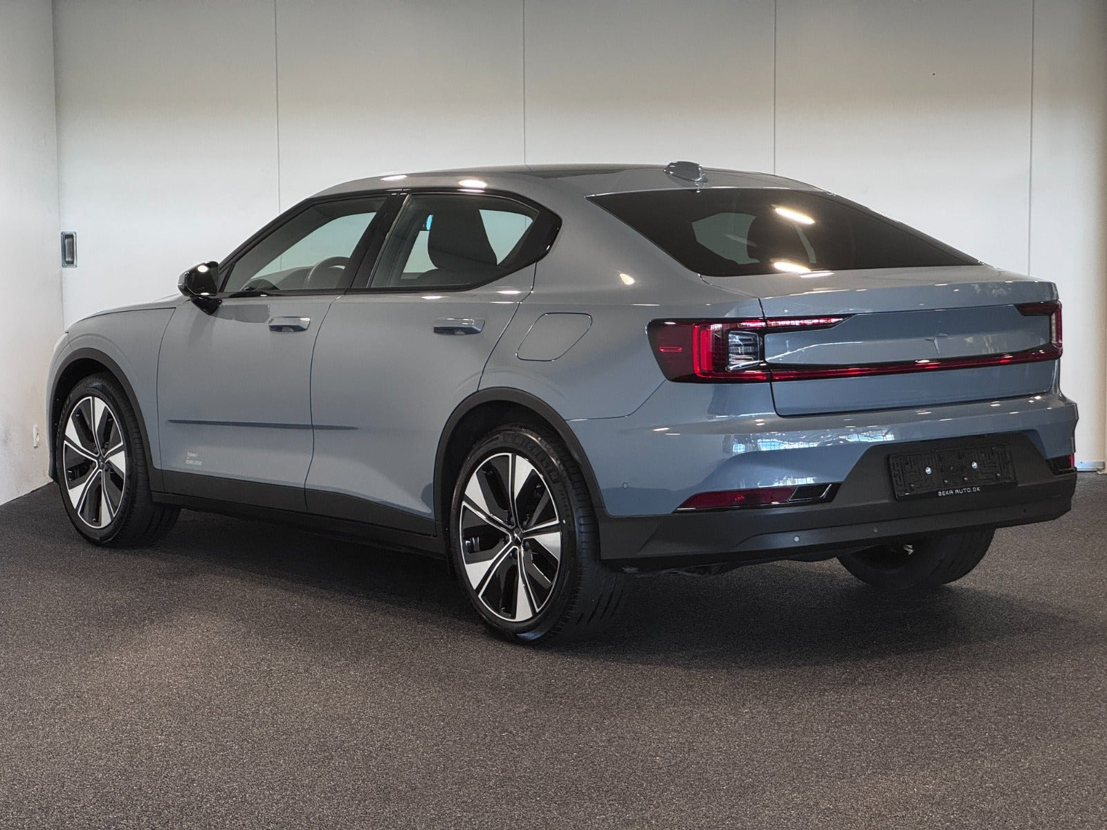 Grå Polestar 2 fra 2024