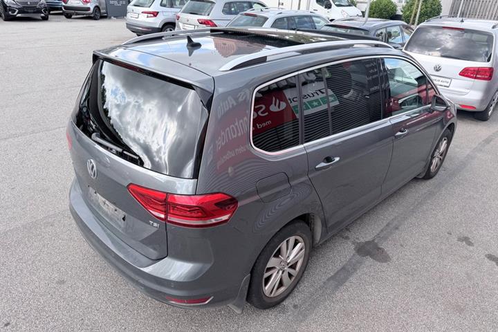 undefined VW Touran fra 2020