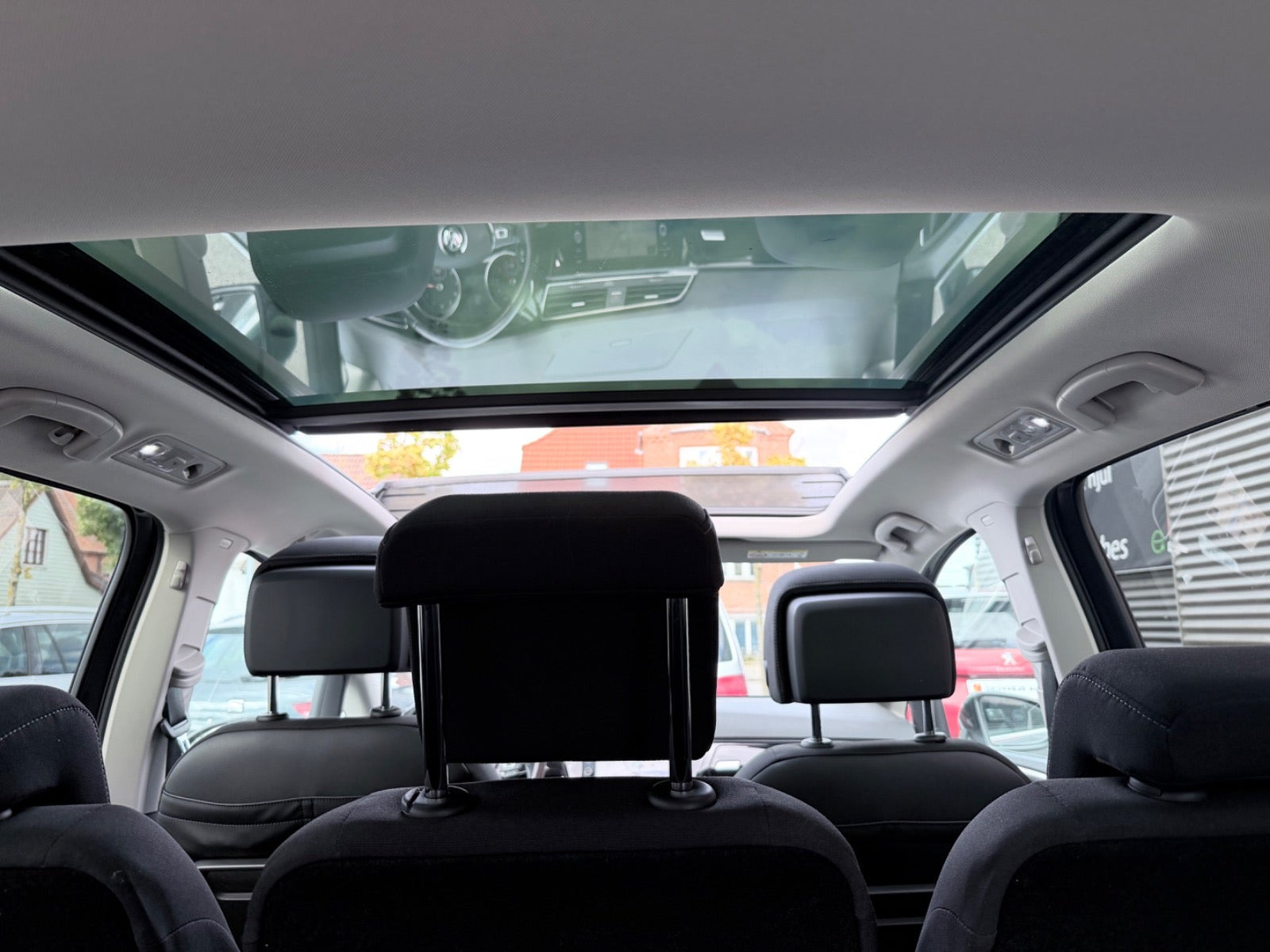 undefined VW Touran fra 2020