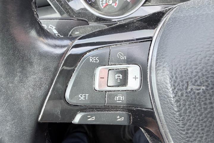 undefined VW Touran fra 2020