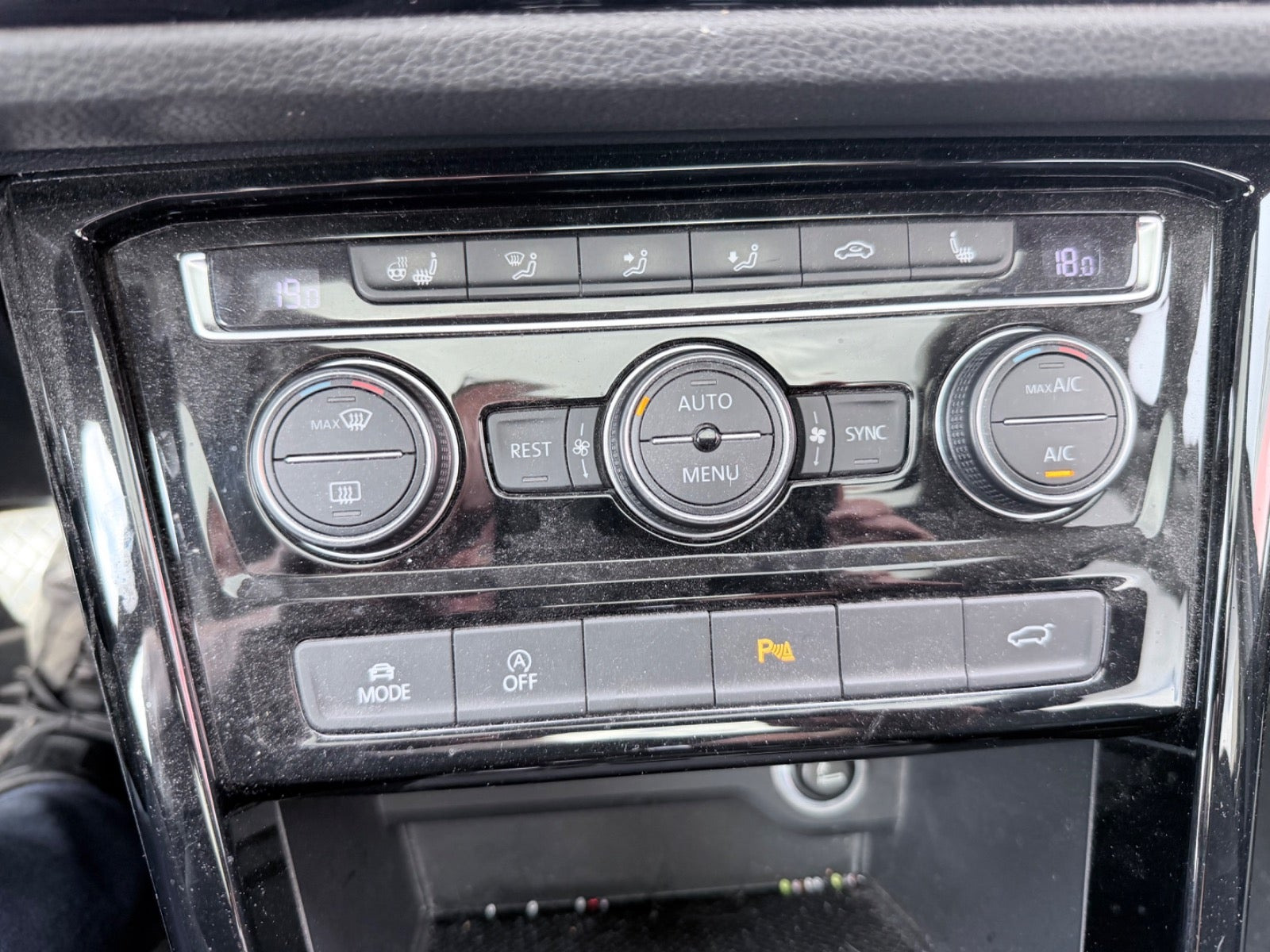 undefined VW Touran fra 2020
