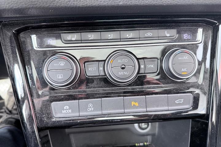 undefined VW Touran fra 2020