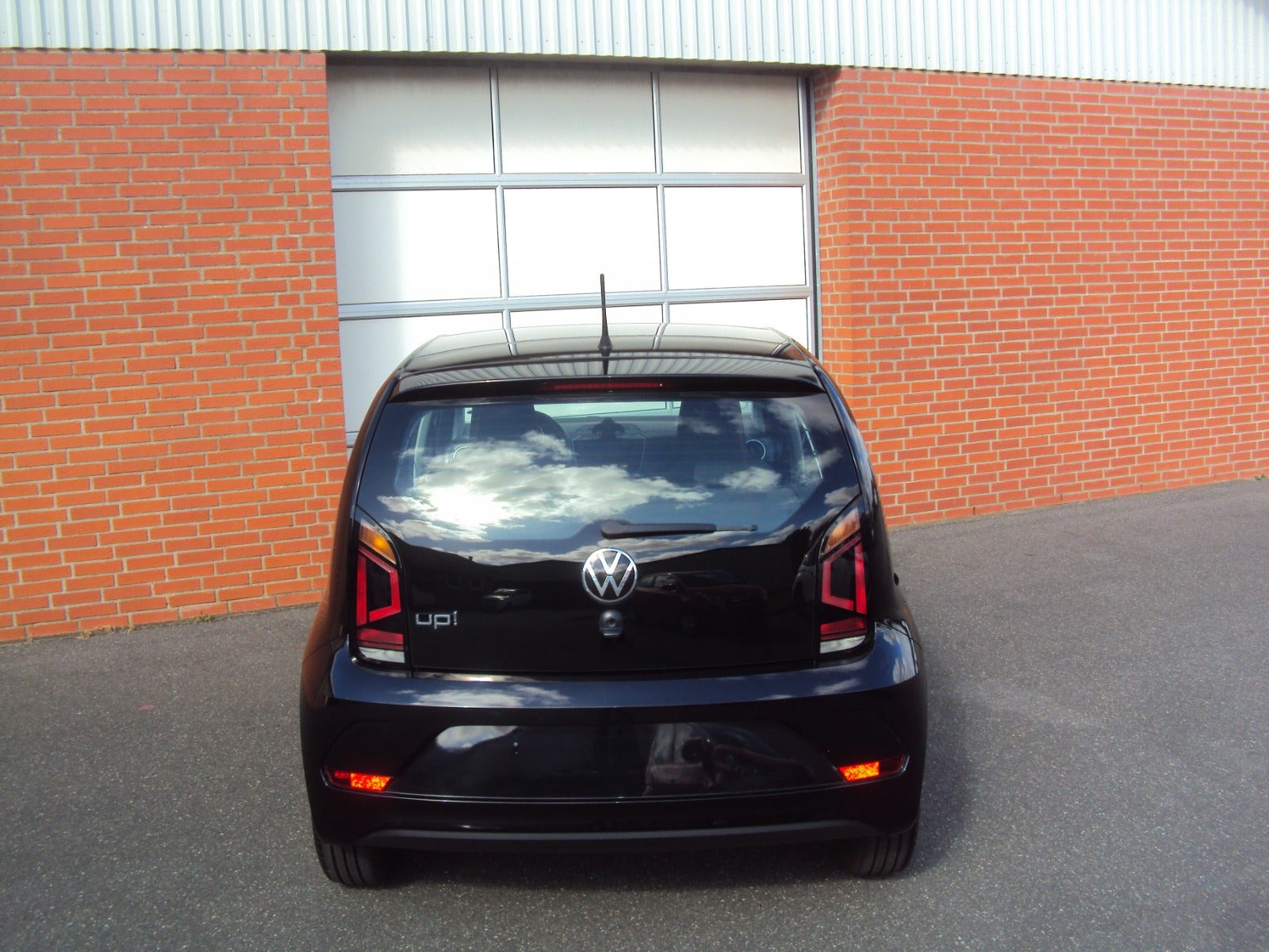 Sort VW UP! fra 2021