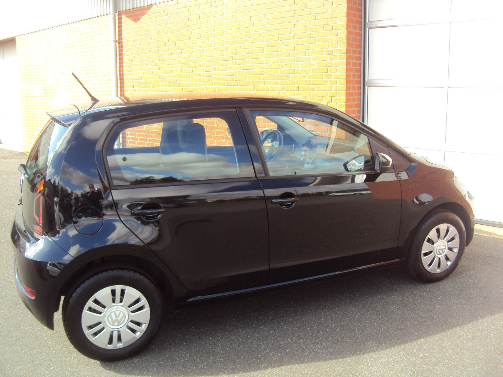 Sort VW UP! fra 2021