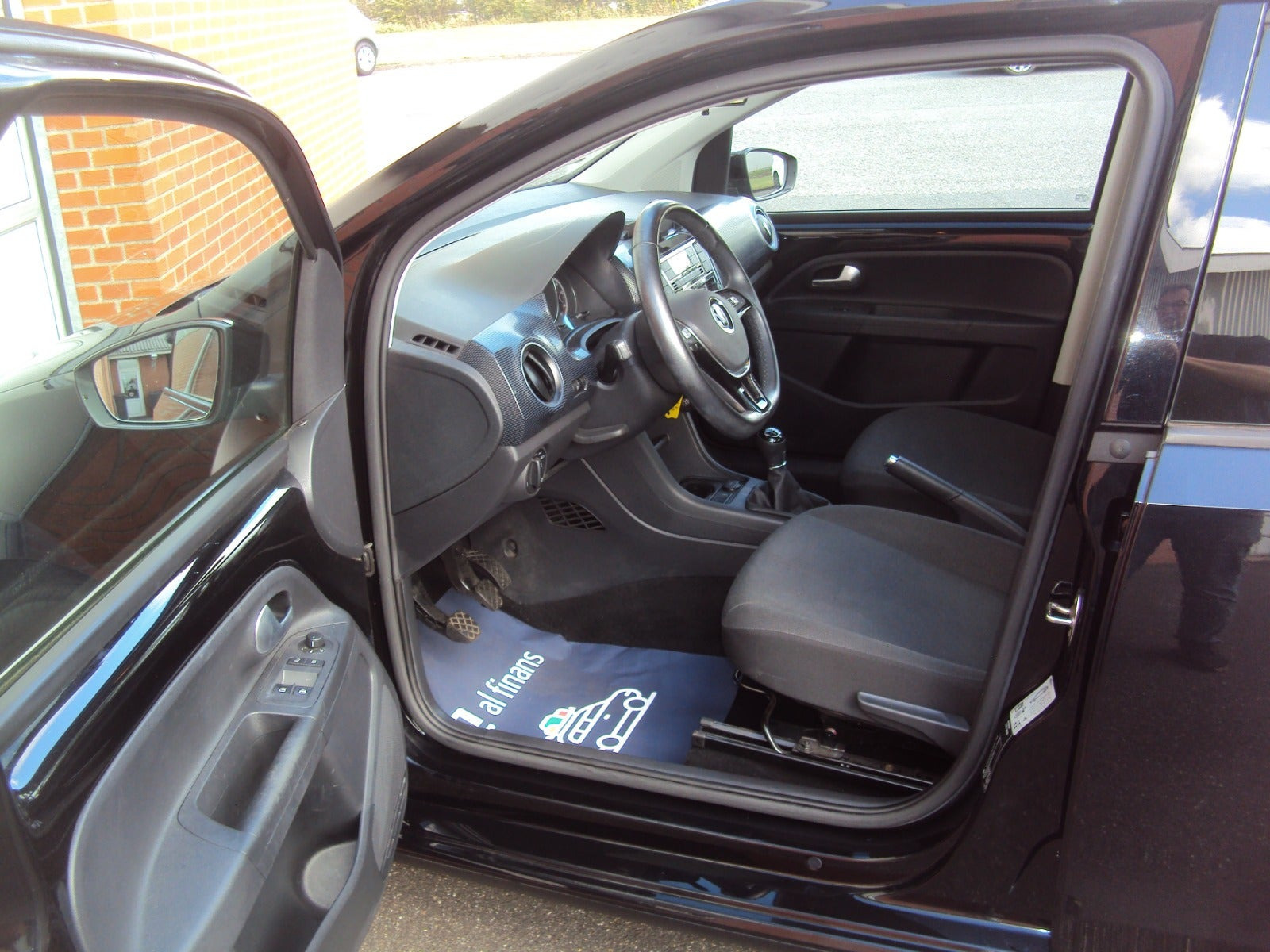 Sort VW UP! fra 2021