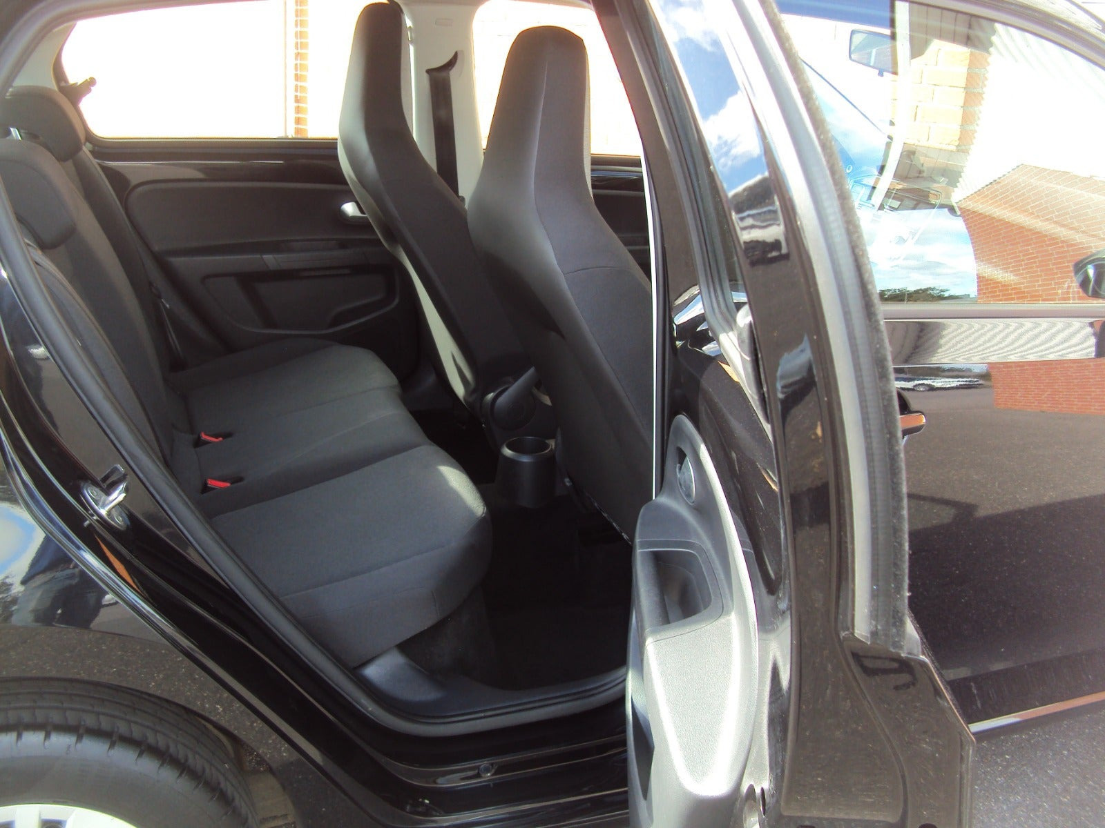 Sort VW UP! fra 2021