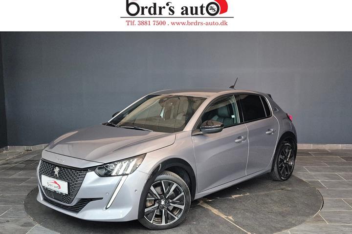 Grå Peugeot e-208 fra 2023