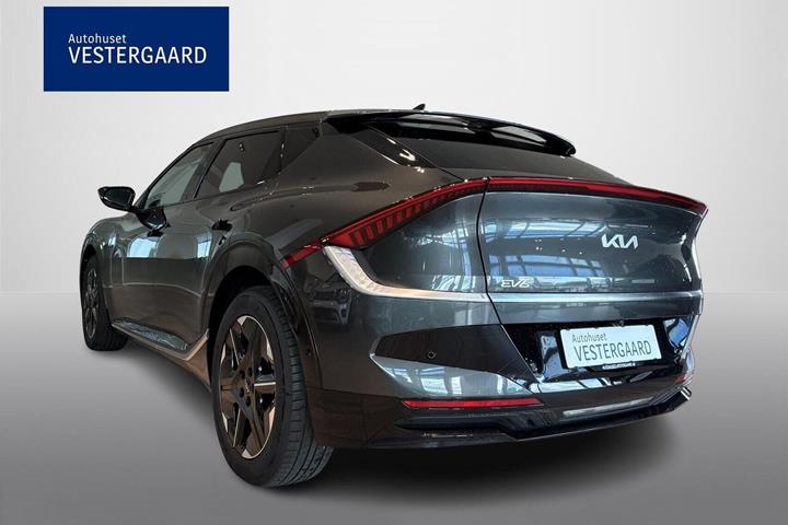Grå Kia EV6 fra 2025