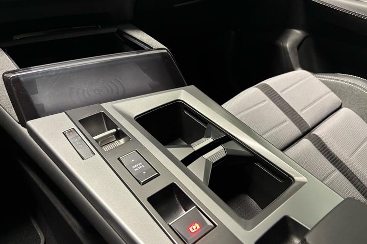 Hvid Opel Grandland fra 2025