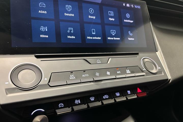 Grå Peugeot E-308 fra 2025