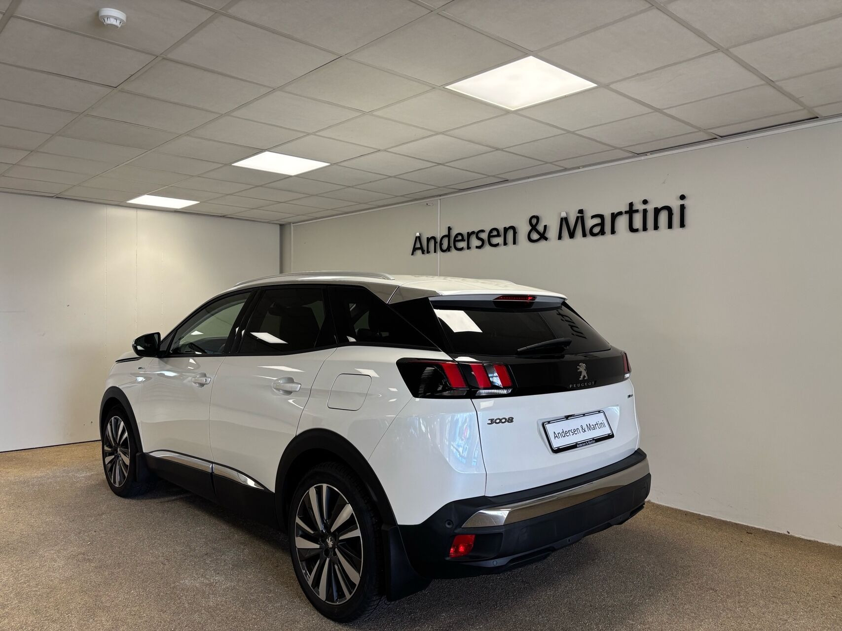 Hvid Peugeot 3008 fra 2020