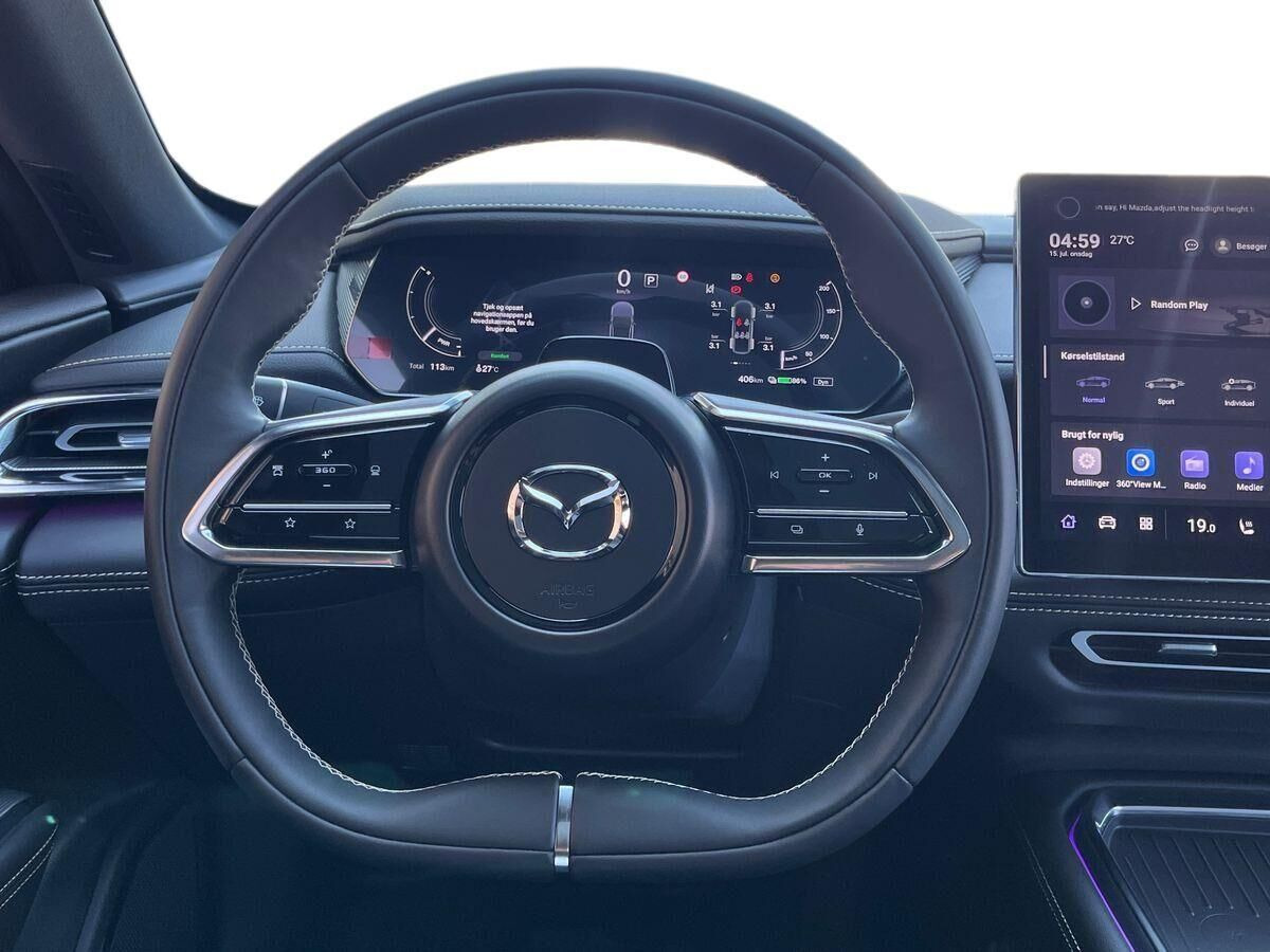 Hvid Mazda 6e fra 2026