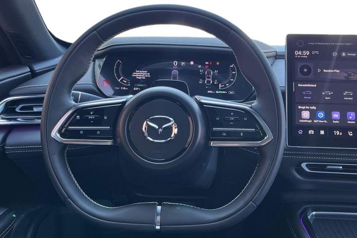 Hvid Mazda 6e fra 2026