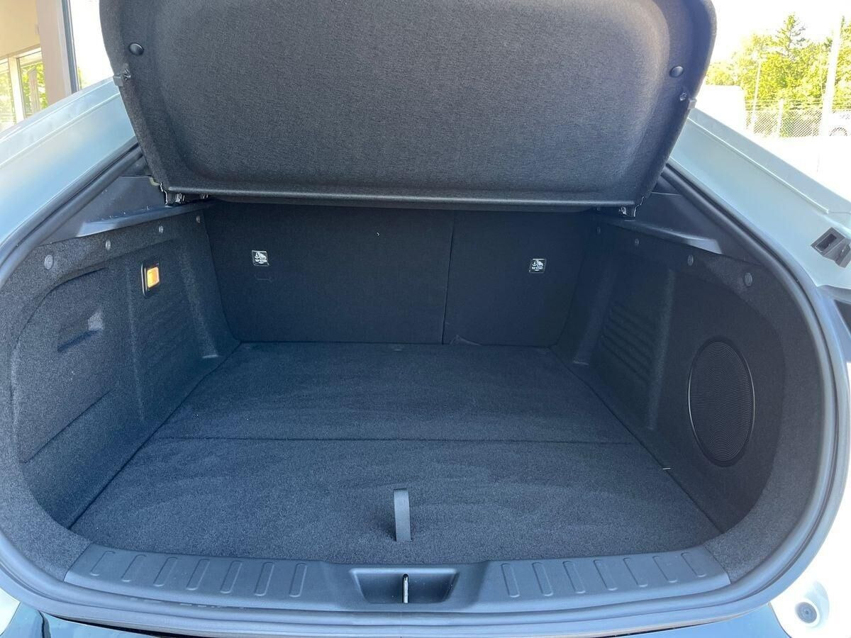 Hvid Mazda 6e fra 2026