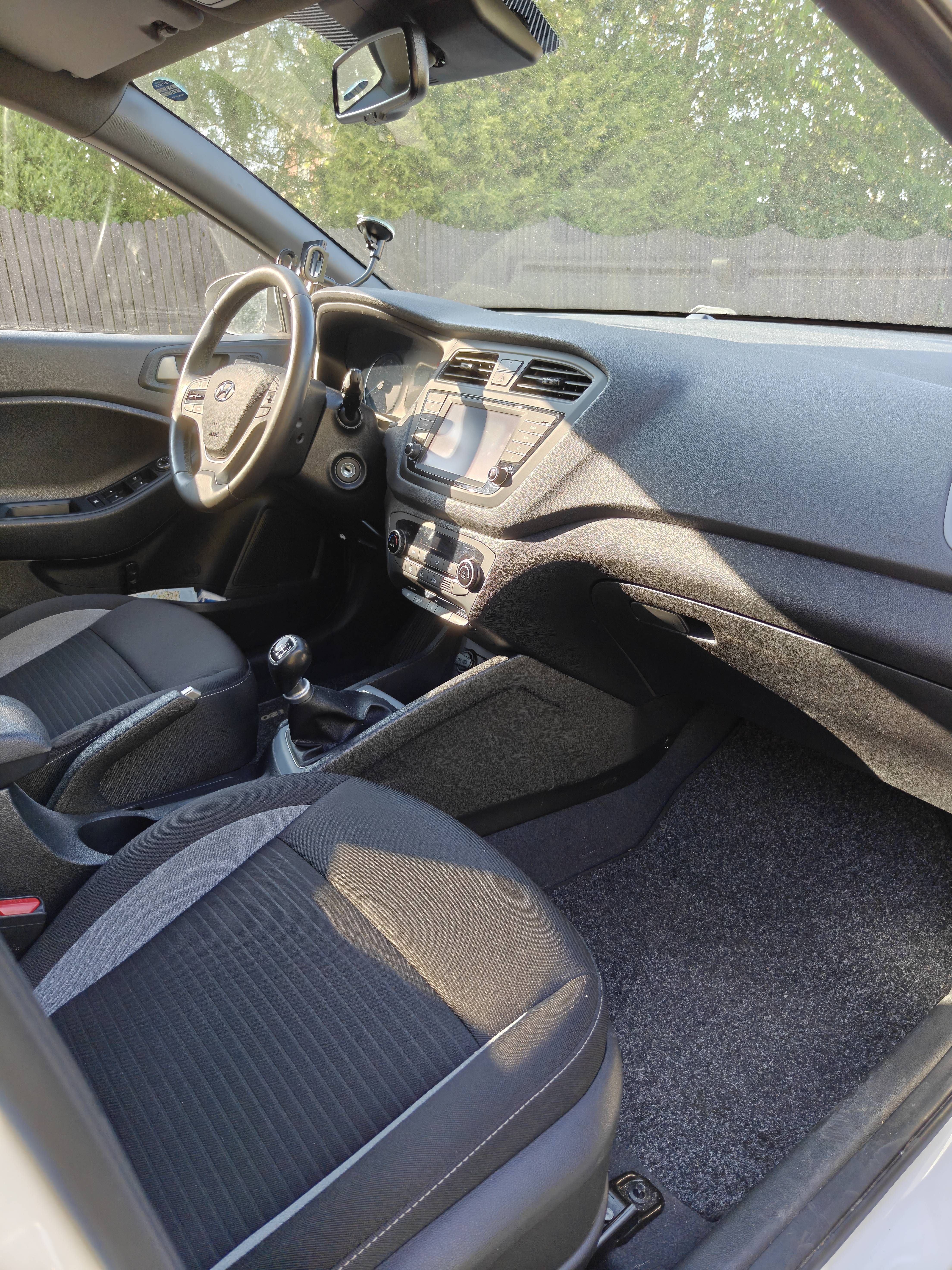 Hvid Hyundai i20 fra 2017