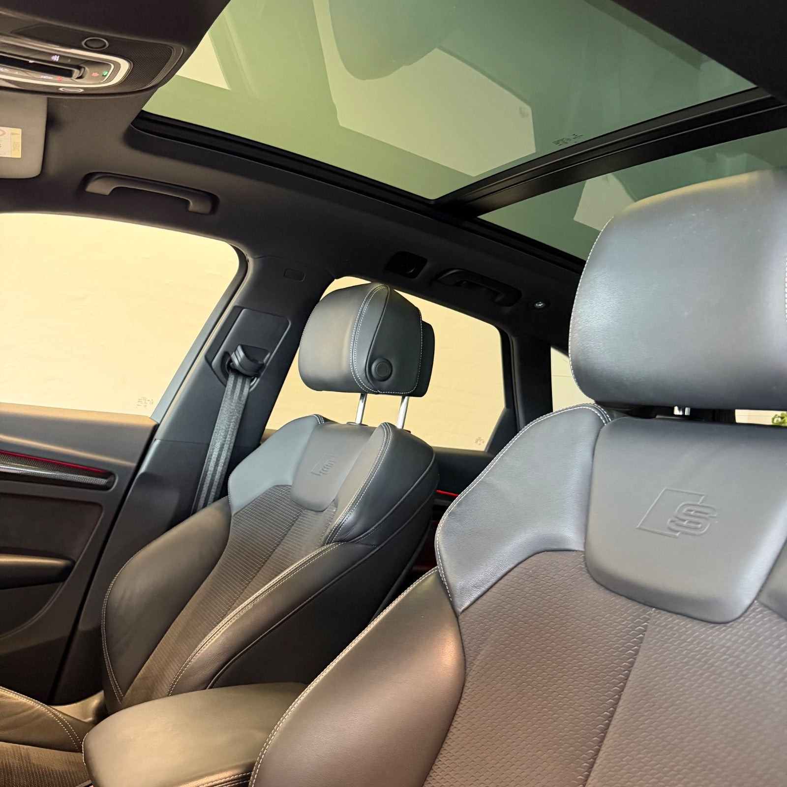 Hvid Audi SQ5 fra 2018