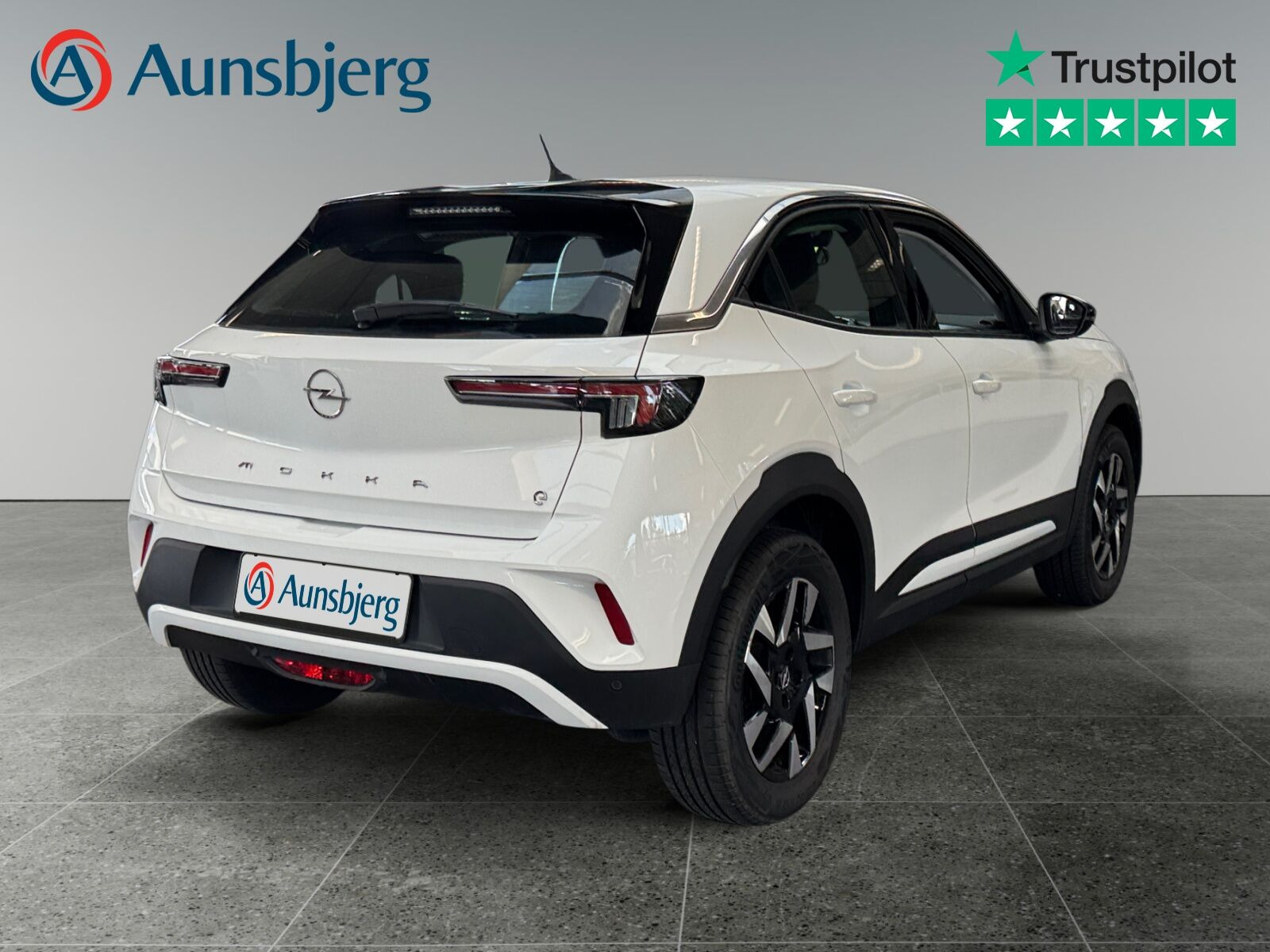 Hvid Opel Mokka-e fra 2024