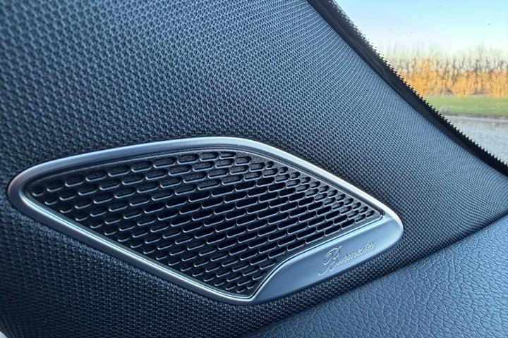 Sort Mercedes EQA250+ fra 2025