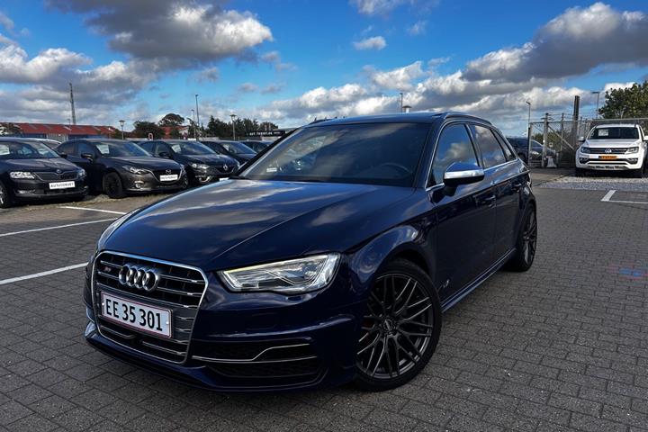 Blå Audi S3 fra 2014
