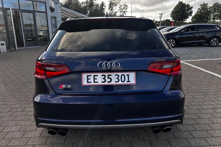 Blå Audi S3 fra 2014