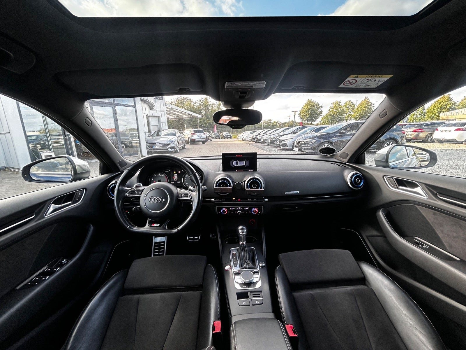 Blå Audi S3 fra 2014