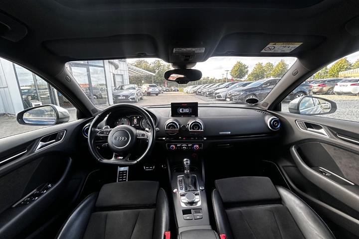 Blå Audi S3 fra 2014