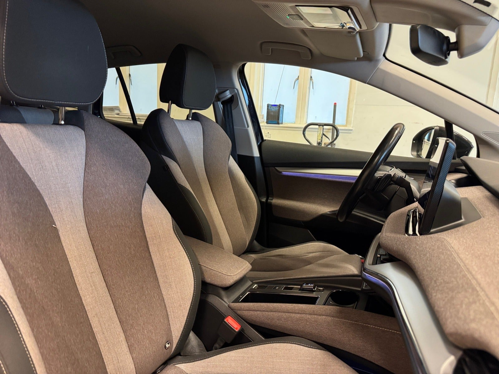 Sort Skoda Enyaq fra 2021