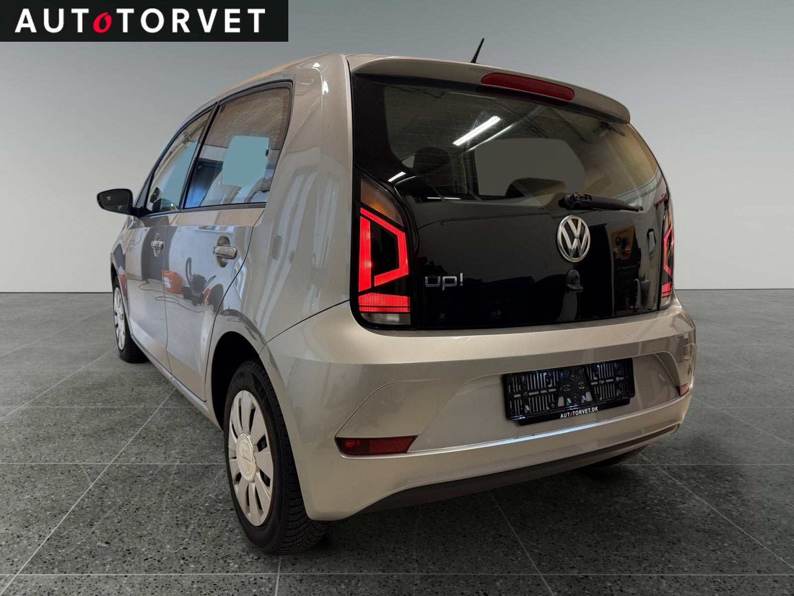 Sølv VW UP! fra 2017