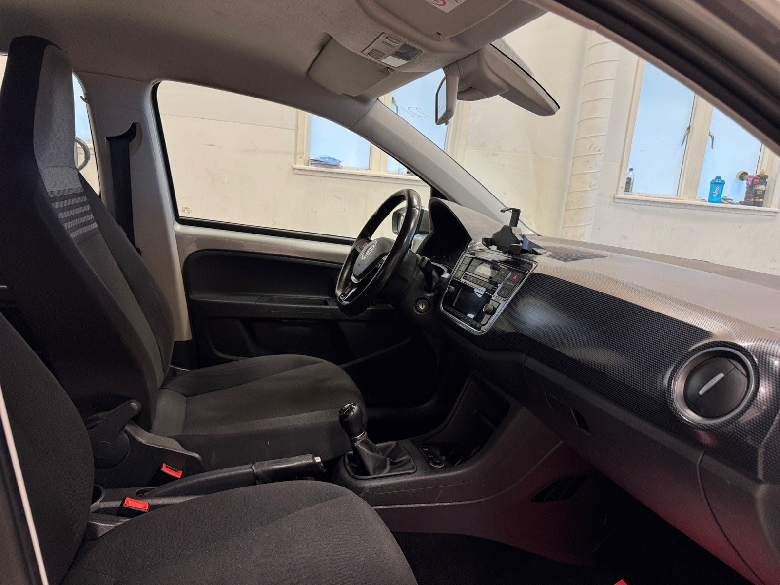 Sølv VW UP! fra 2017