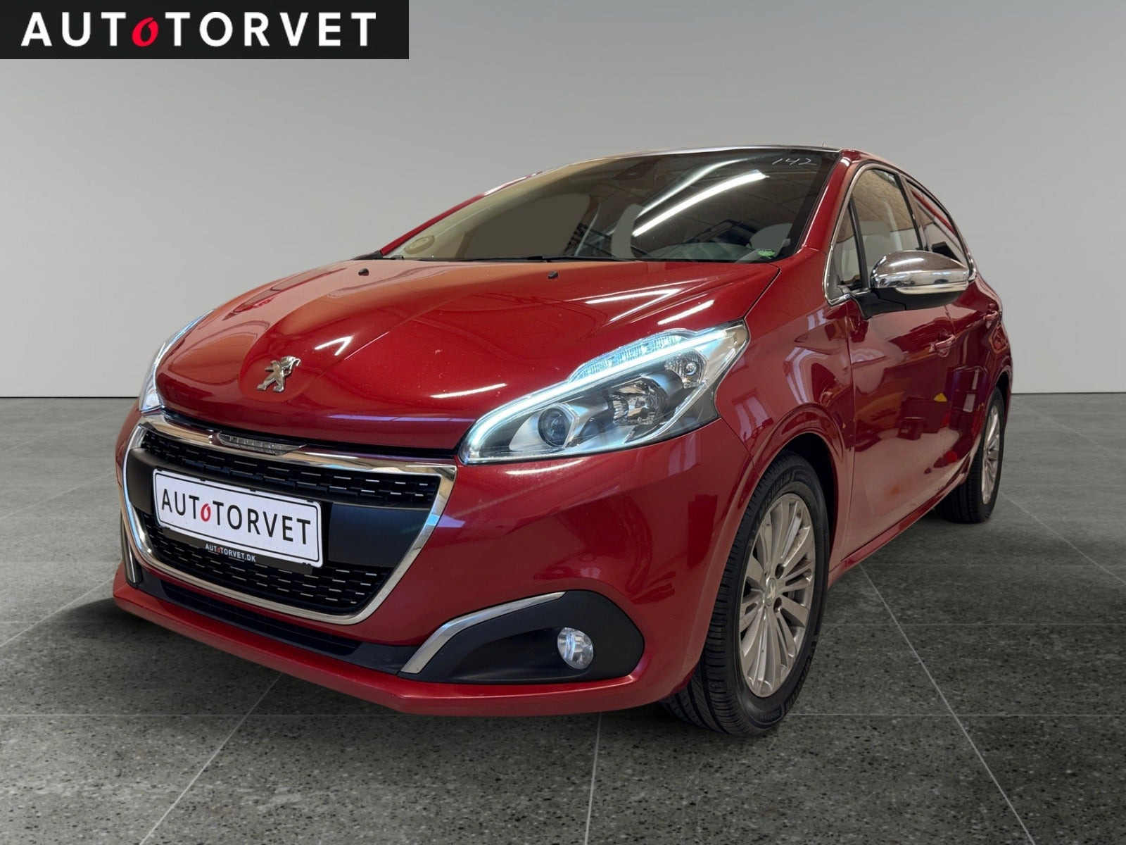 Peugeot 208 1,6 BlueHDi 100 Allure Sky