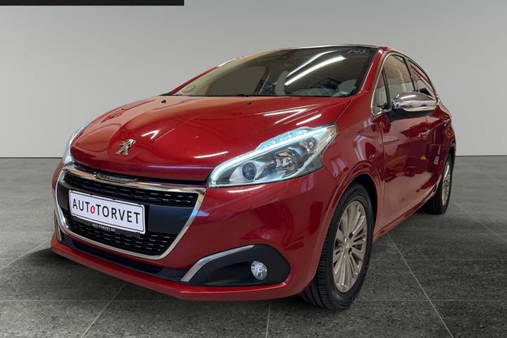 Rød Peugeot 208 fra 2018