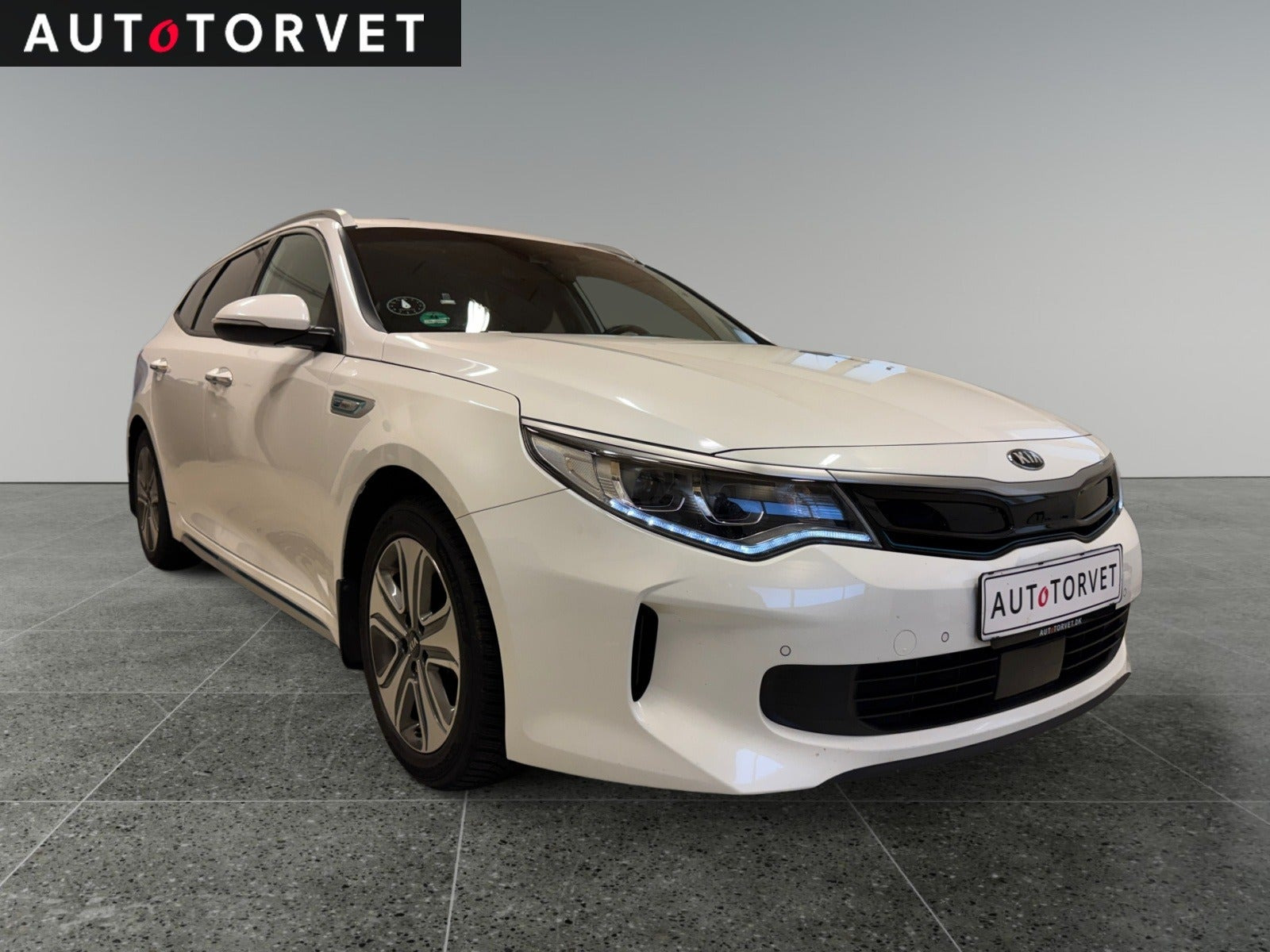 Hvid Kia Optima fra 2018