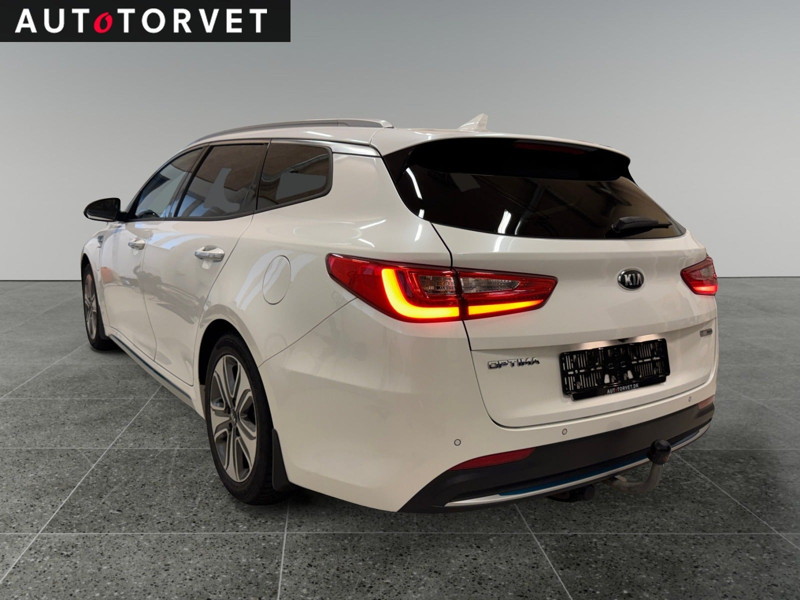 Hvid Kia Optima fra 2018