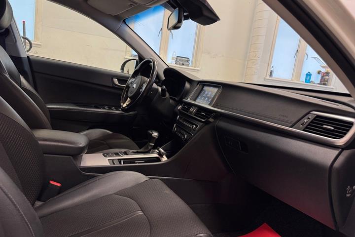 Hvid Kia Optima fra 2018